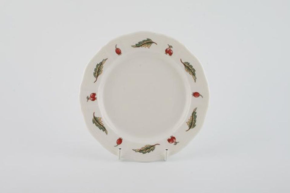 Royal Doulton Ashleigh - 1180 Tea / Side Plate 6 3/8"