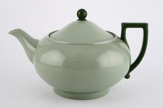 Wedgwood Celadon Green Teapot Dark green handle & knob on lid 1 3/4pt