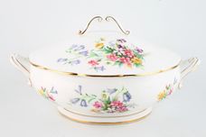Queen Anne Old Country Spray Vegetable Tureen with Lid thumb 1