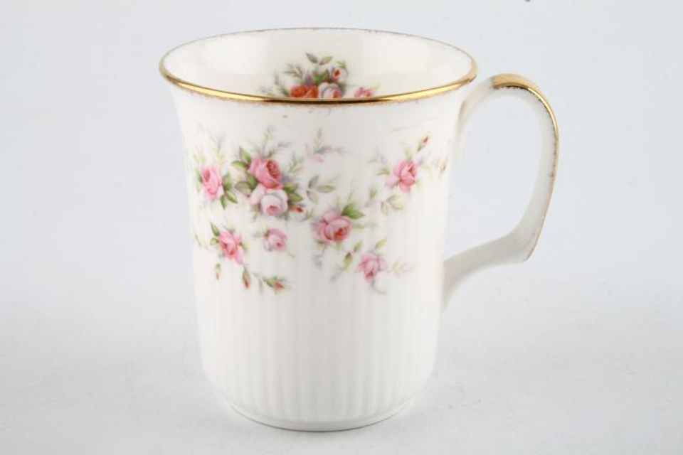 Paragon & Royal Albert Victoriana Rose Mug 3 3/8" x 3 3/4"