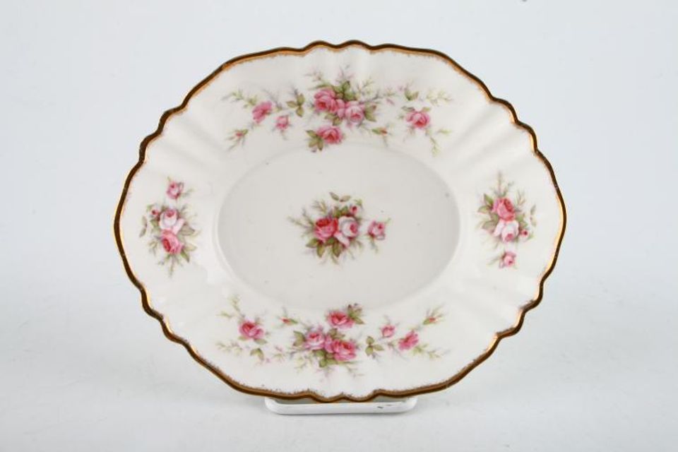 Paragon & Royal Albert Victoriana Rose Dish (Giftware) 6" x 4 3/4"
