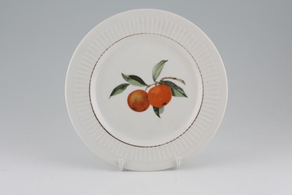 Royal Worcester Evesham - Ribbed - Gold edge Breakfast / Lunch Plate 8 1/4"