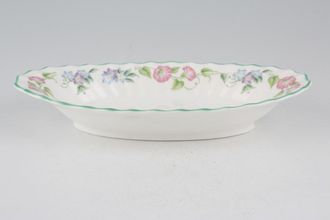 Royal Worcester English Garden - Ribbed - Green Edge Serving Dish Oval / Pickle Dish 7 7/8"