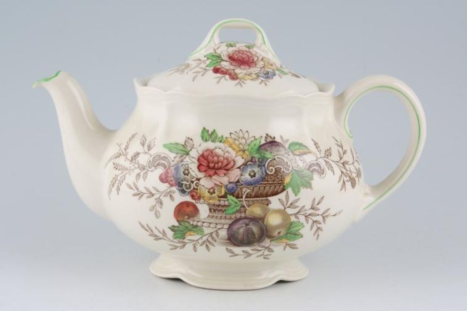Royal Doulton Hampshire - D6141 Teapot 1 1/2pt
