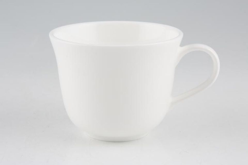Royal Doulton Signature White Teacup 3 3/8" x 2 5/8"