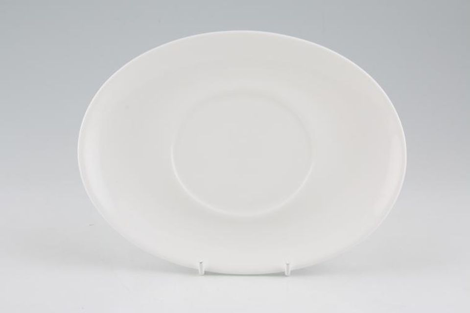 Royal Doulton Signature White Sauce Boat Stand 8 1/4"