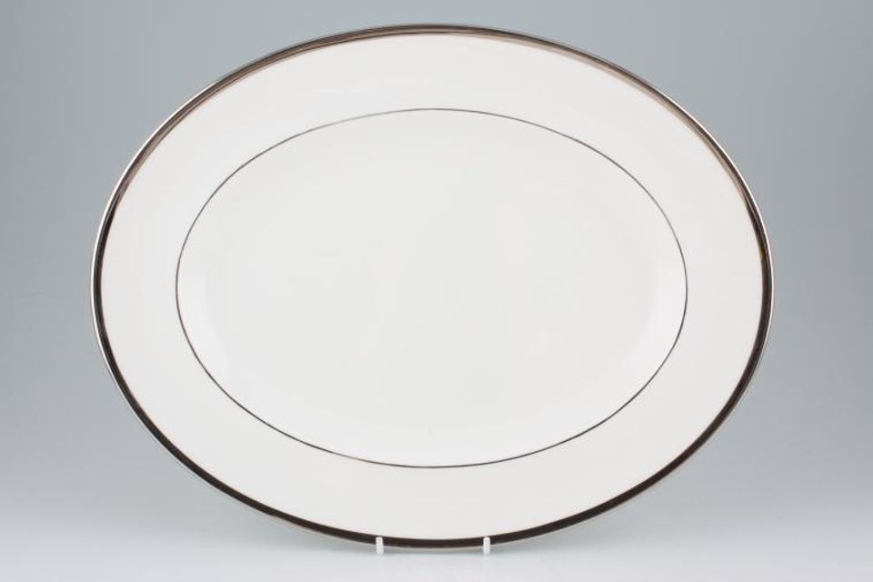 Wedgwood Carlyn Oval Platter 15 1/2"