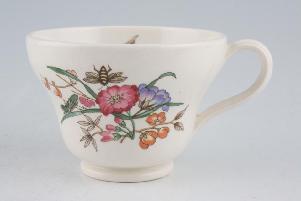 Wedgwood Charnwood - Pottery Teacup Flower 2 3 1/2" x 2 1/2"
