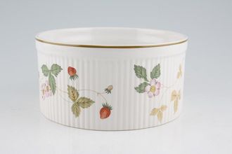 Sell Wedgwood Wild Strawberry - O.T.T. Soufflé Dish 6 3/4"