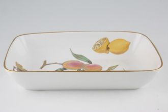 Sell Royal Worcester Evesham - Gold Edge Serving Dish Fruits Vary 10 1/4" x 7"