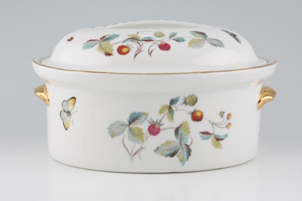 Royal Worcester Strawberry Fair - Gold Edge Porcelain Casserole Dish + Lid Oval, Shape 24, Size 4 3 1/2pt