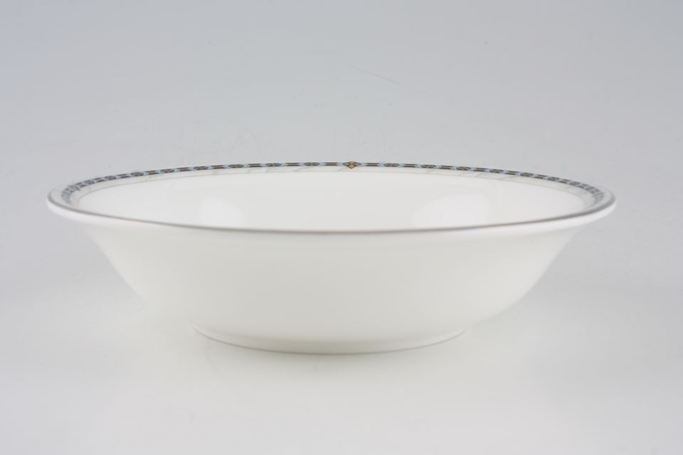 Wedgwood Guinevere Soup / Cereal Bowl 6 1/8"