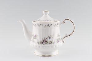 Elizabethan Chantilly Teapot
