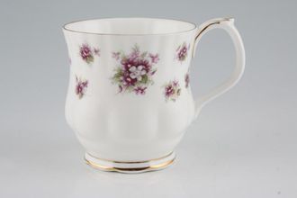 Royal Albert Sweet Violets Mug Montrose shape similar to Montrose teacup 3 1/4" x 3 3/8"
