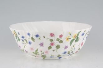 Queens Country Meadow Serving Bowl 9 1/2"