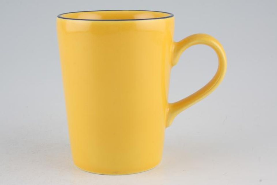 Staffordshire Avanti - Yellow Mug Old Style - Yellow Inside 3" x 4"