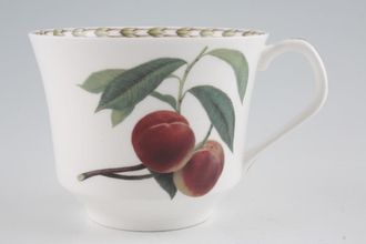 Queens Hookers Fruit Breakfast Cup No Foot - Older version - Peach 4 1/8" x 3 3/8"