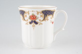 Duchess Westminster Mug 3" x 3 1/4"