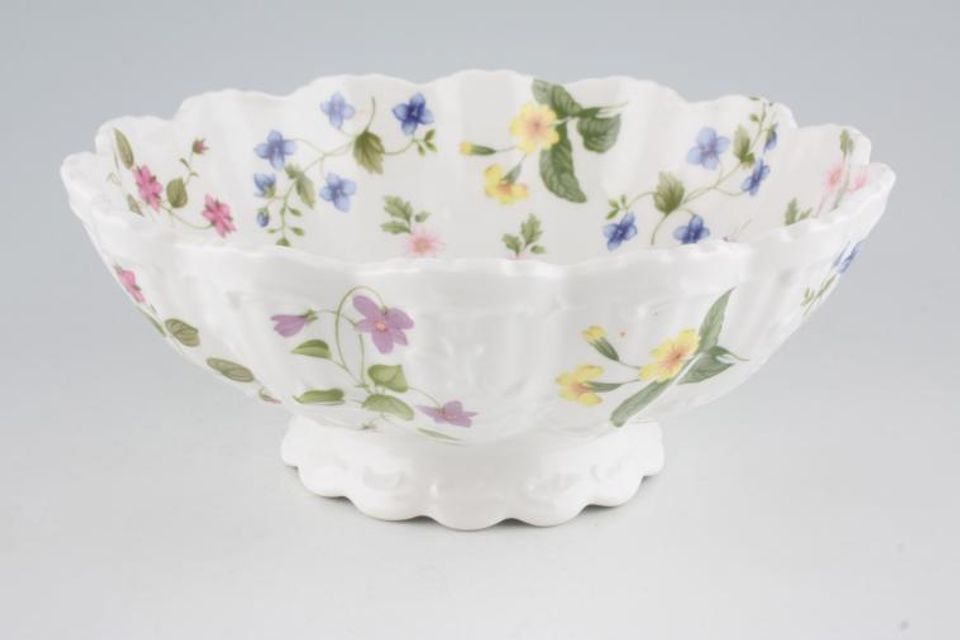 Queens Country Meadow Bowl (Giftware) Footed 8 3/4"