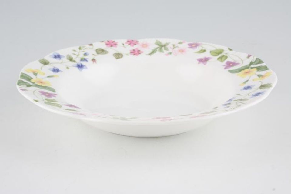 Queens Country Meadow Rimmed Bowl Pattern On The Rim Only 8 3/8"