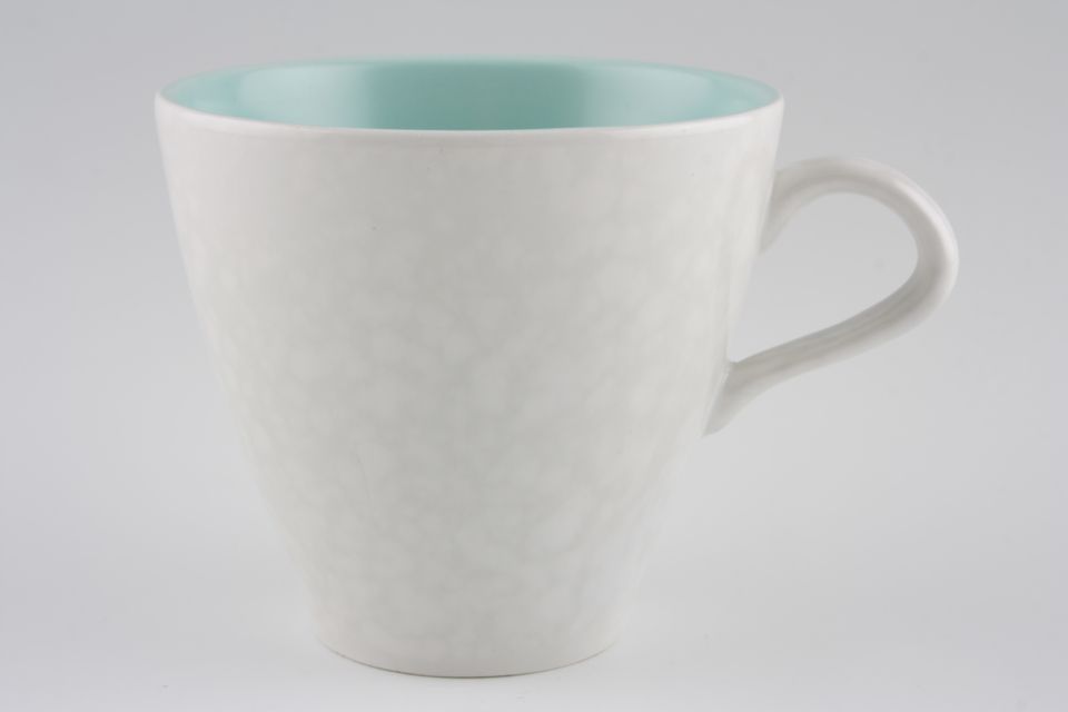 Poole Twintone Seagull and Ice Green Teacup This may be the Tall bfast cup. 3 3/8" x 3"