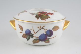 Royal Worcester Evesham - Gold Edge Casserole Dish + Lid Round, Shape 23, Size 4, Individual, Straight handle on the lid 1/2pt