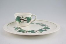Wedgwood Napoleon Ivy - Green Edge TV Tray Includes Cup 10 1/2" thumb 1