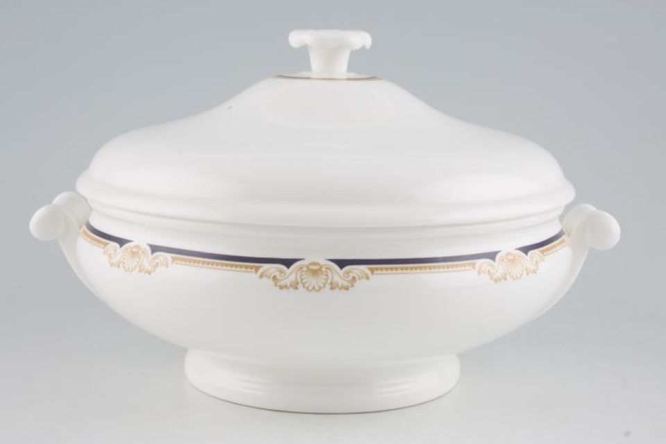Wedgwood Cavendish Vegetable Tureen with Lid No Gold