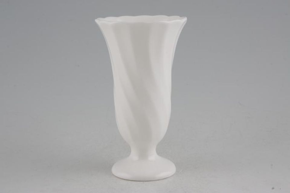 Wedgwood Candlelight Vase Posy Vase 4"