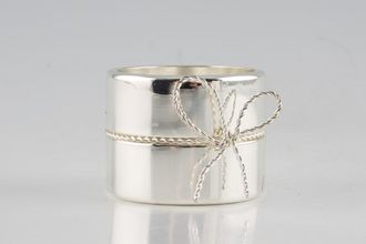 Sell Vera Wang for Wedgwood Love Knots Napkin Ring 1 1/2" x 1 1/4"