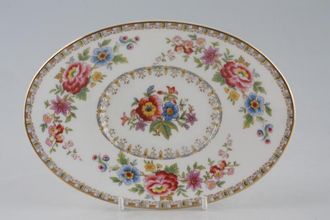 Royal Grafton Malvern Sauce Boat Stand Smooth Edge- flower in centre - backstamps vary 7 3/8"