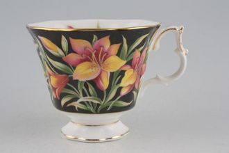 Royal Albert Provincial Flowers Teacup Prairie Lily - Two gold lines around foot 3 1/2" x 3"