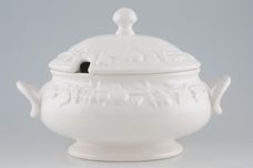 Marks & Spencer White Embossed Soup Tureen + Lid Oval, Cut out lid 2 1/2pt thumb 1
