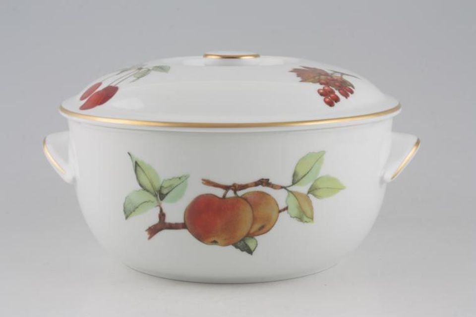 Royal Worcester Evesham - Gold Edge Casserole Dish + Lid Round, Gold Line on Handles and Gold Line Round knob on Lid 2pt