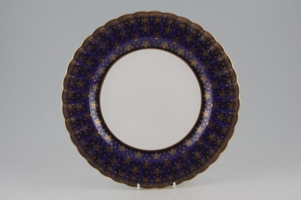 Spode Fleur de Lys - Blue - Y8356 Dinner Plate Accent. Deep blue background and gold pattern 10 3/4"