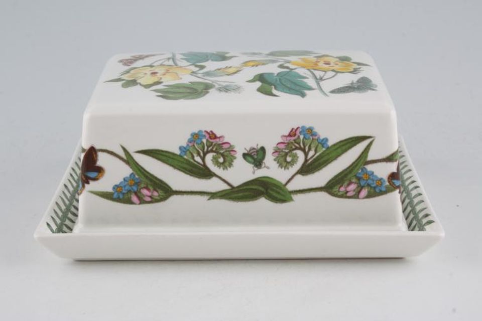 Portmeirion Botanic Garden - Older Backstamps Butter Dish + Lid Daisy base - Cotton Flower and Forget me Not on lid. 6 1/4" x 5 1/4"