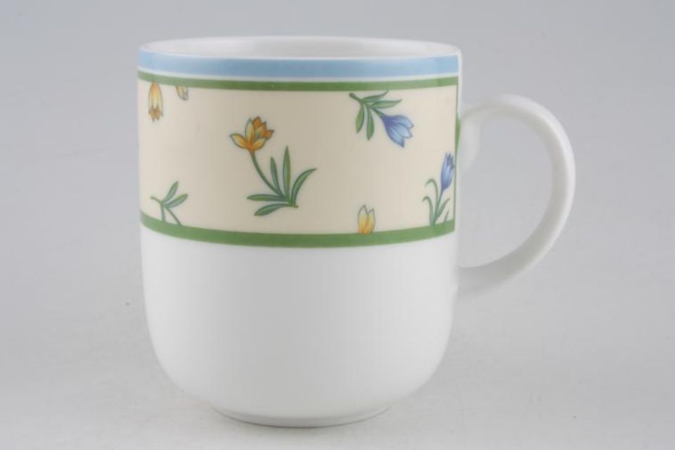 St. Andrews Cream Flowers Mug 3 1/4" x 3 3/4"
