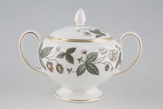 Wedgwood Strawberry Hill Sugar Bowl - Lidded (Tea) Footed, 2 Handles