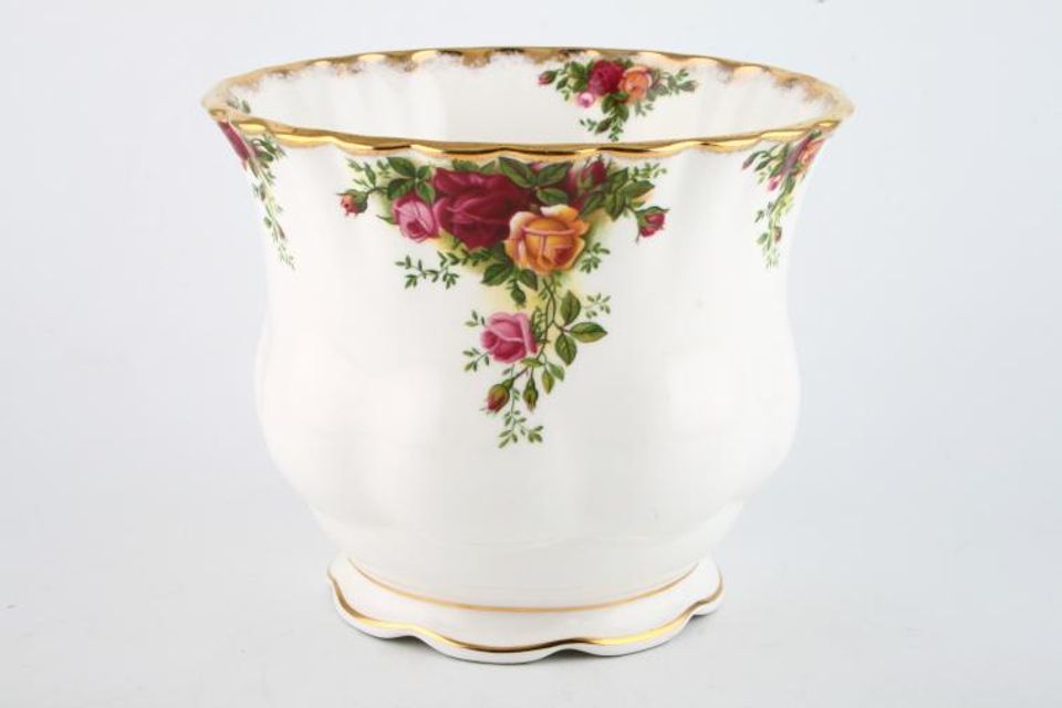 Royal Albert Old Country Roses - Made in England Plant Holder 6 1/2" x 5 1/2"