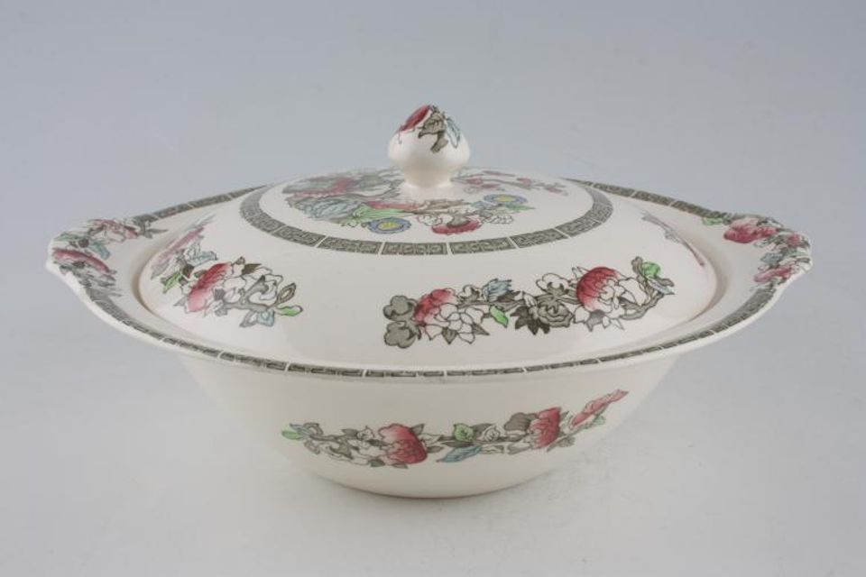 Johnson Brothers Indian Tree Vegetable Tureen with Lid Less pattern on lid 