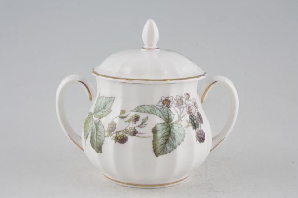 Royal Worcester Lavinia - White Sugar Bowl - Lidded (Coffee) 2 1/2"
