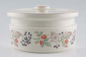 Sell Wedgwood Roseberry - O.T.T. Casserole Dish + Lid Round 5pt