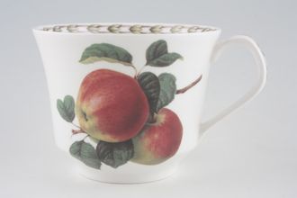 Queens Hookers Fruit Breakfast Cup No Foot - Older version - Apple 4 1/8" x 3 3/8"