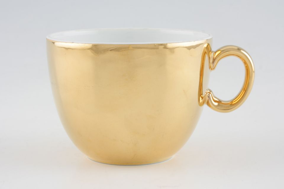 Royal Worcester Gold Lustre Teacup No gold rim, C shape handle 3 3/8" x 2 1/2"