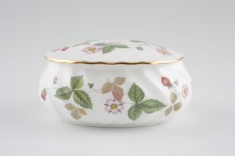 Sell Wedgwood Wild Strawberry Box Oval, spiral fluted. 4 1/4"