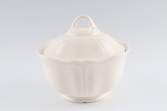 Wedgwood Queen's Plain - Queen's Shape Sugar Bowl - Lidded (Tea) NO handles