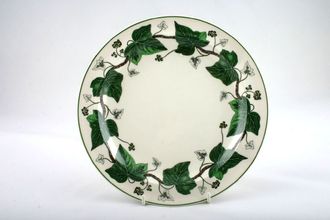Wedgwood Napoleon Ivy - Green Edge Dinner Plate Dipped and raised rim 10 1/4"