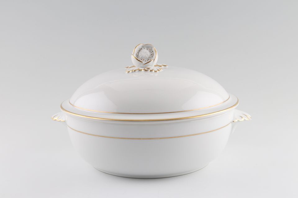 Royal Worcester Contessa Vegetable Tureen with Lid Not footed, with shell shaped handles.