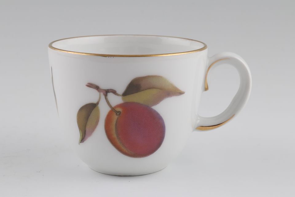 Royal Worcester Evesham - Gold Edge Coffee Cup Shape B, gold lines on the sides of the handle 2 3/4" x 2 1/4"
