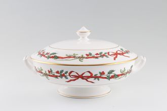 Royal Worcester Holly Ribbons Vegetable Tureen with Lid Gold line on lid above garland